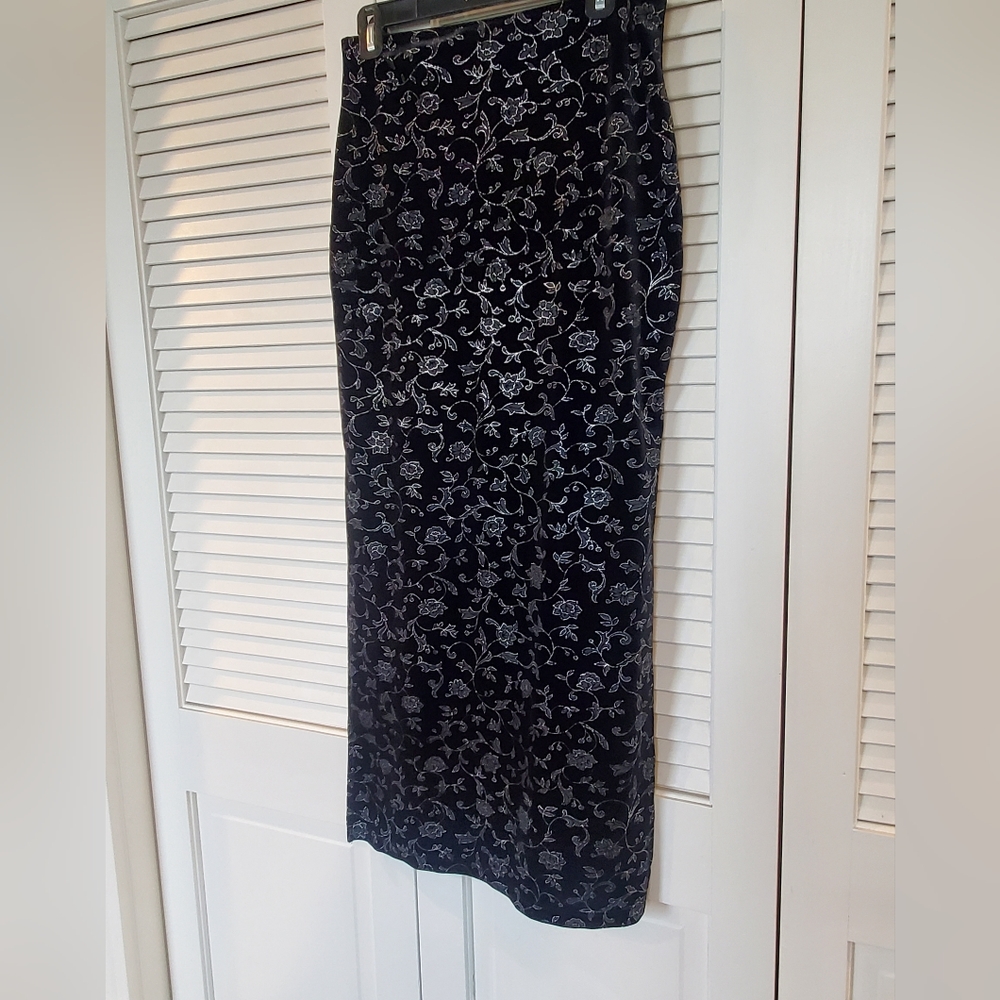 Velvet slit skirt size M